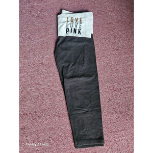 Women's PINK Victoria's Secret Black and White Love Pink Capris XS